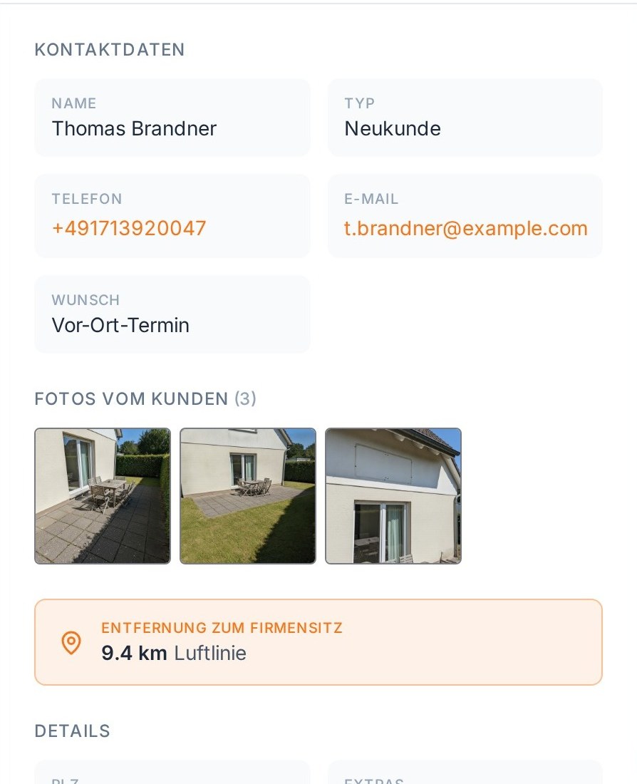 Portal-Ansicht einer Anfrage mit Kontaktdaten, Wunsch und drei Fotos der Terrasse